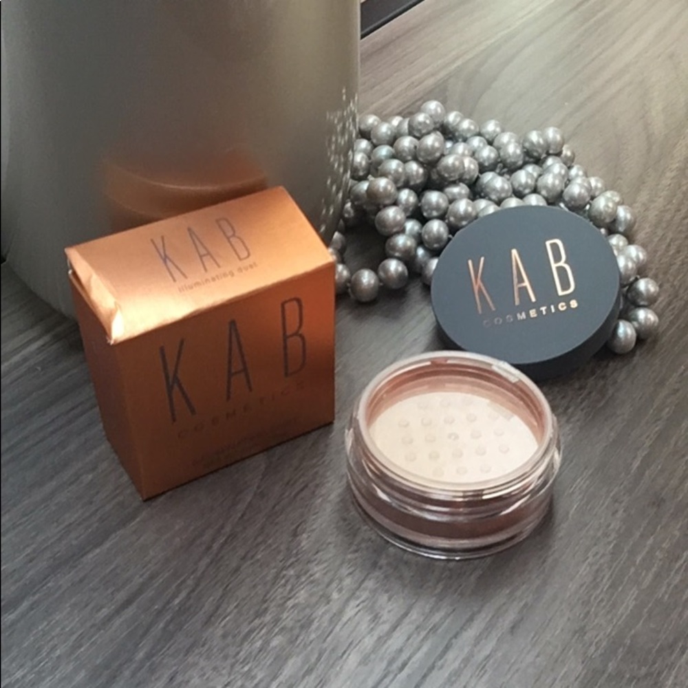 New in Box Set of 2 KAB Cosmetics Illuminating Dust Highlighter in Golden Hour